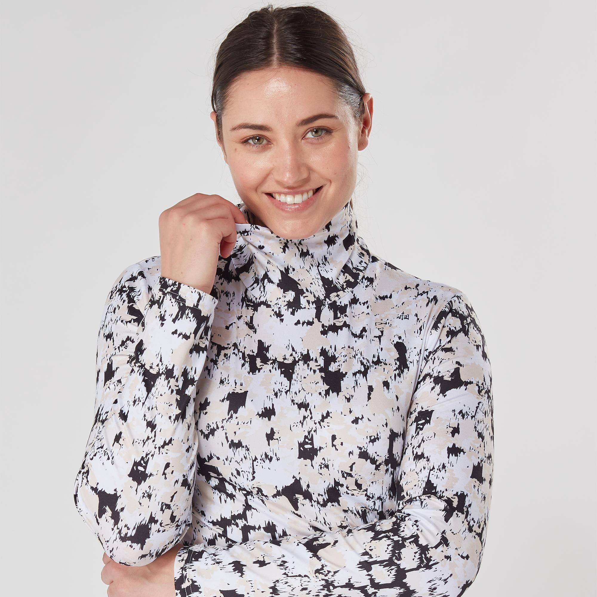 Swing Out Sister Olivia Ladies Golf Roll Neck Bleached Sand/Pearl Black